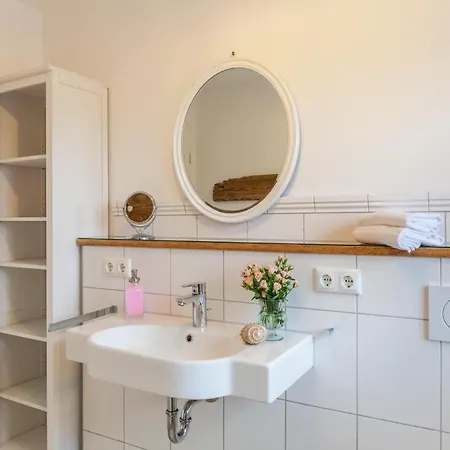 Apartamento Lisbeth *